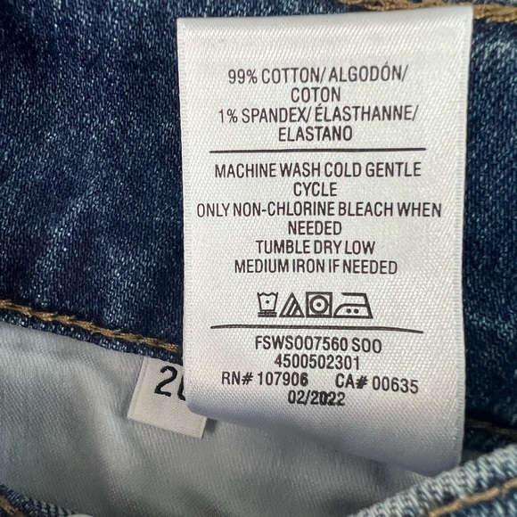 NWT - Hudson Ruby Cuffed Mid-Thigh Shorts - Size 26 - Picture 9 of 10